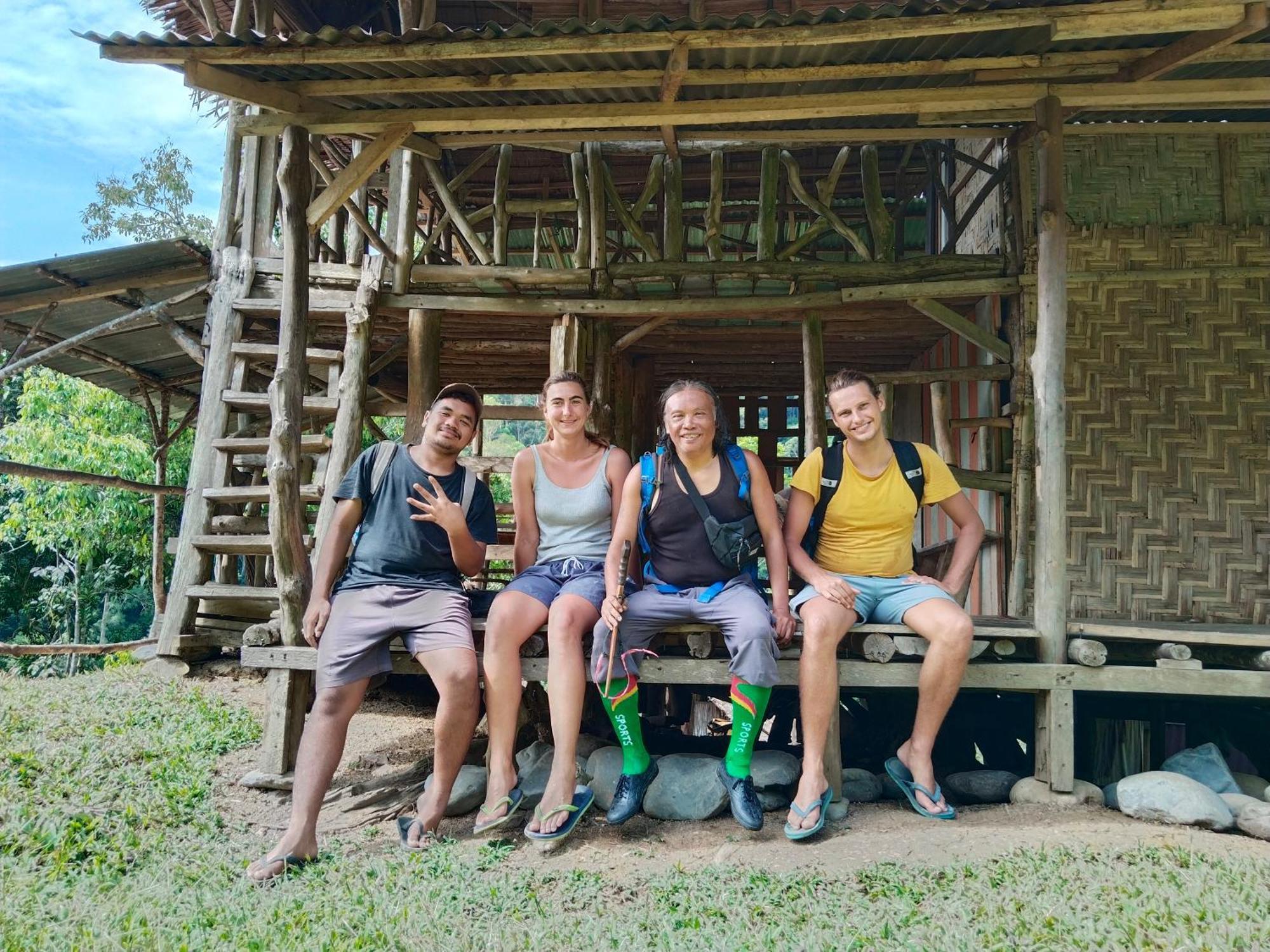 Jhony'S Backpacker-Guest House Only Stay Here Book Treking With Us Bukit Lawang Zewnętrze zdjęcie