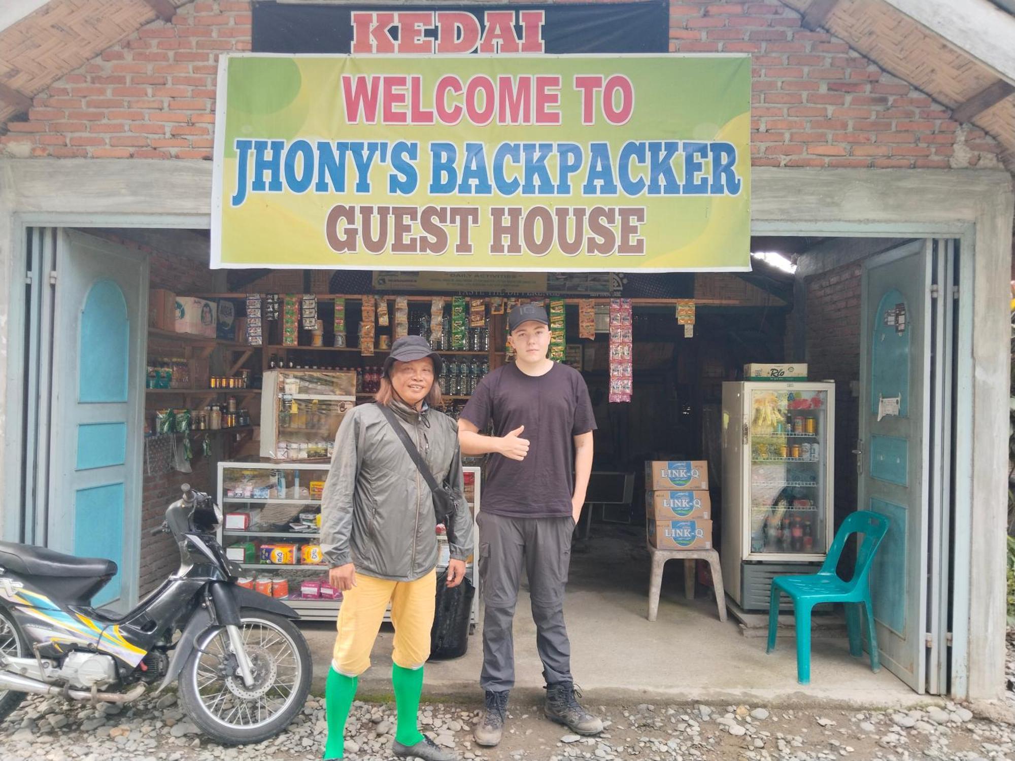 Jhony'S Backpacker-Guest House Only Stay Here Book Treking With Us Bukit Lawang Zewnętrze zdjęcie
